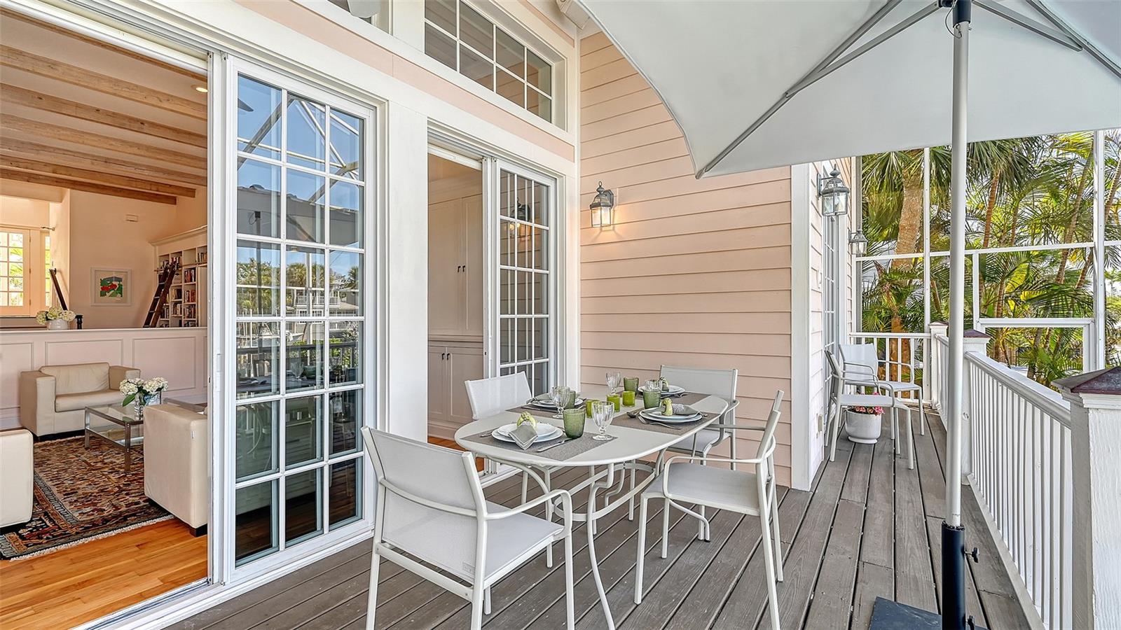 SIESTA BEACH - Residential