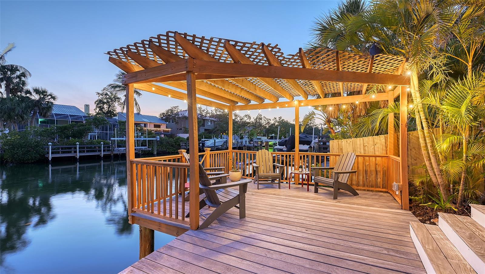 SIESTA BEACH - Residential