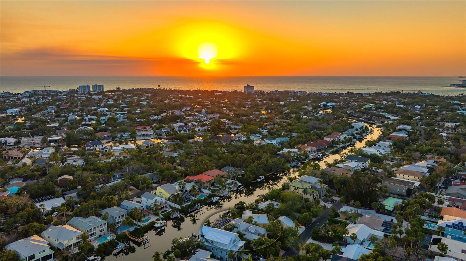 SIESTA BEACH - Residential