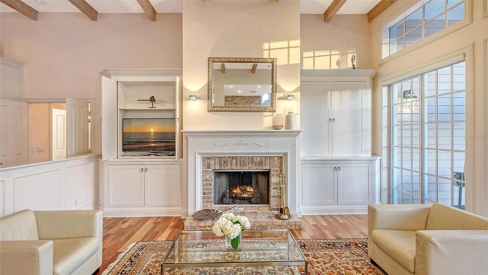 SIESTA BEACH - Residential