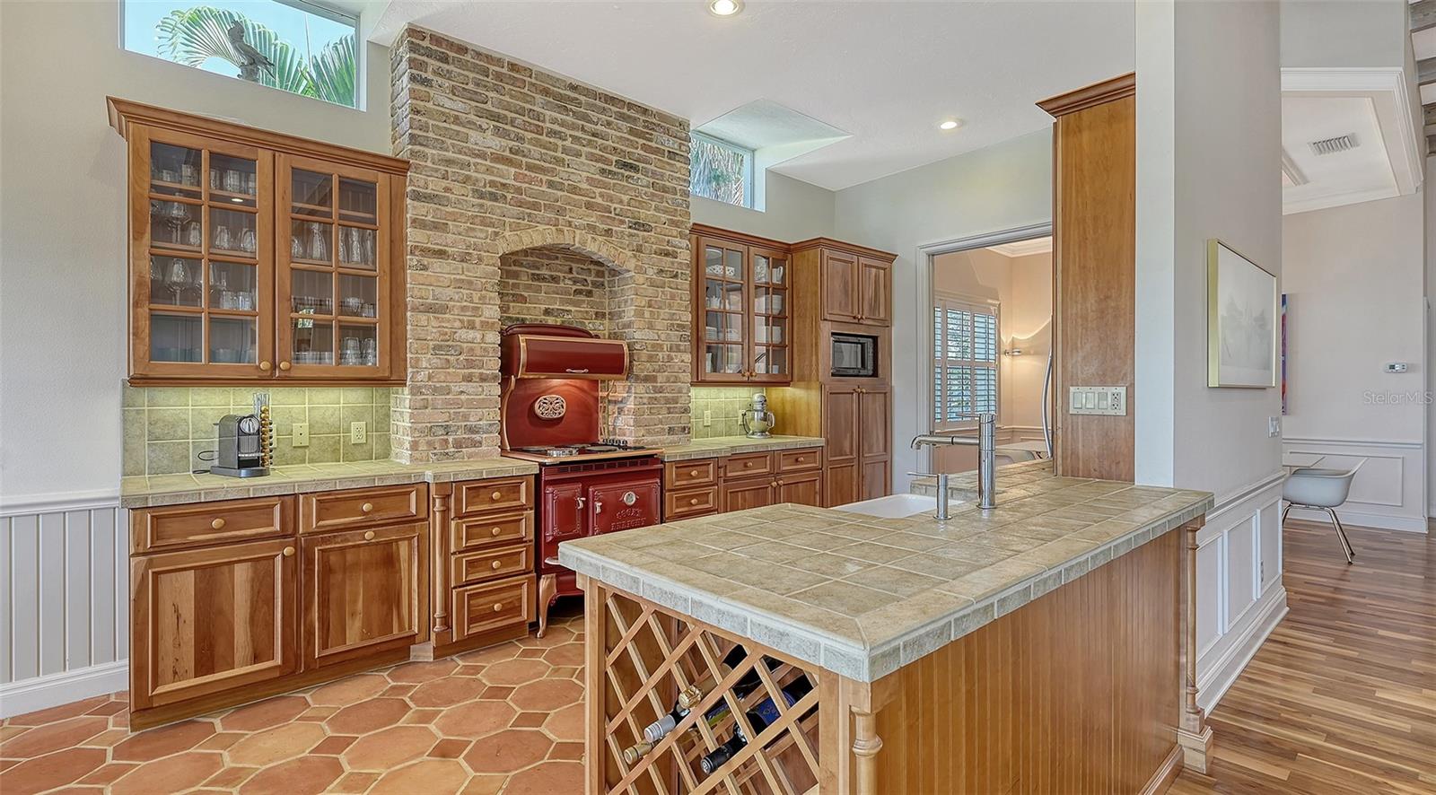 SIESTA BEACH - Residential