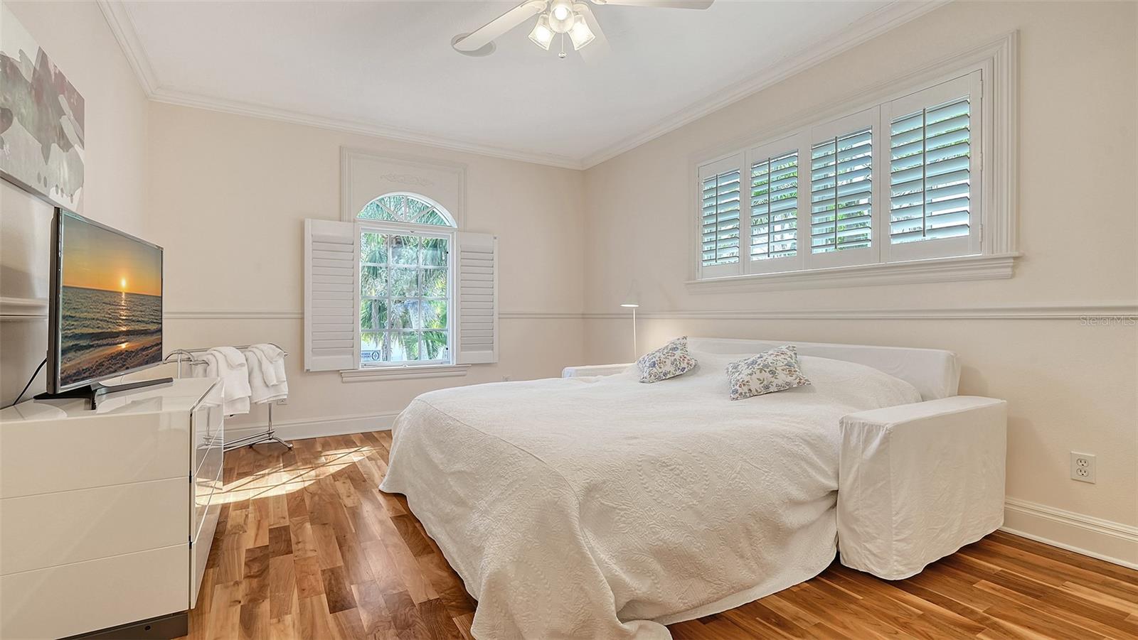 SIESTA BEACH - Residential