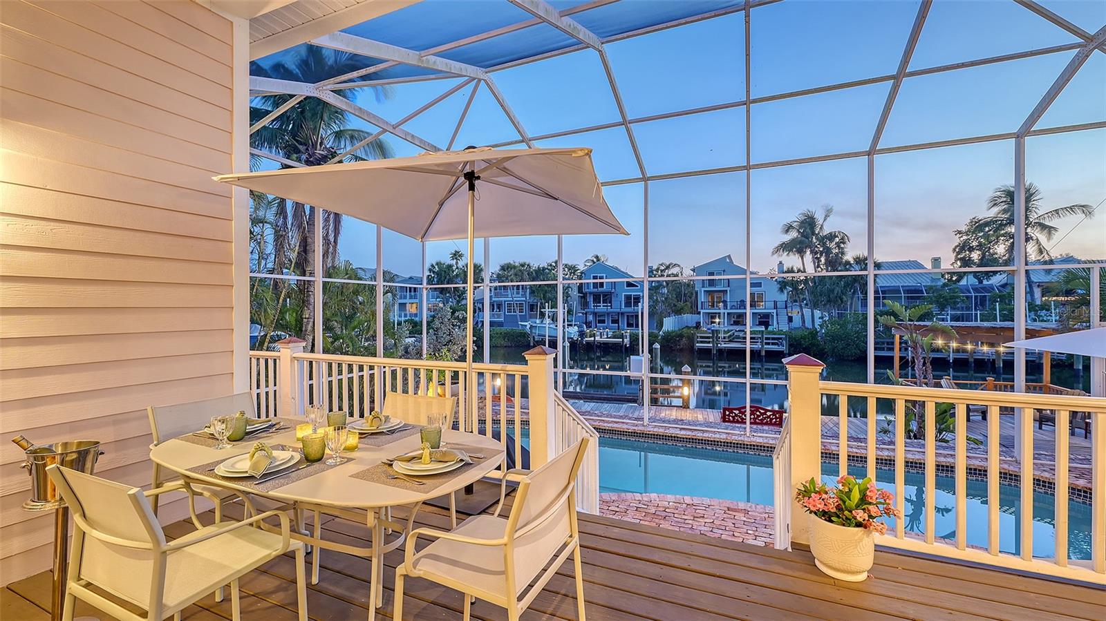 SIESTA BEACH - Residential