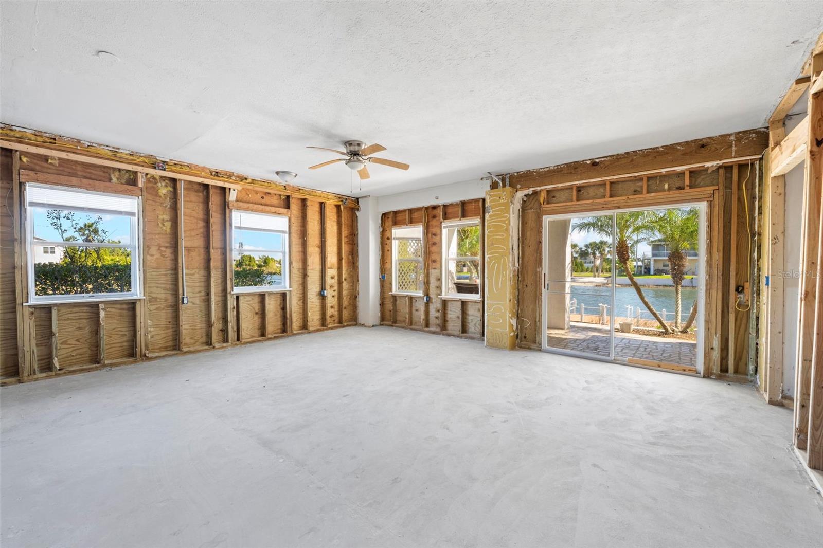 HERNANDO BEACH - Residential