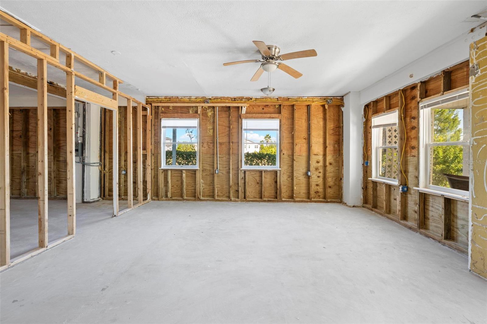 HERNANDO BEACH - Residential