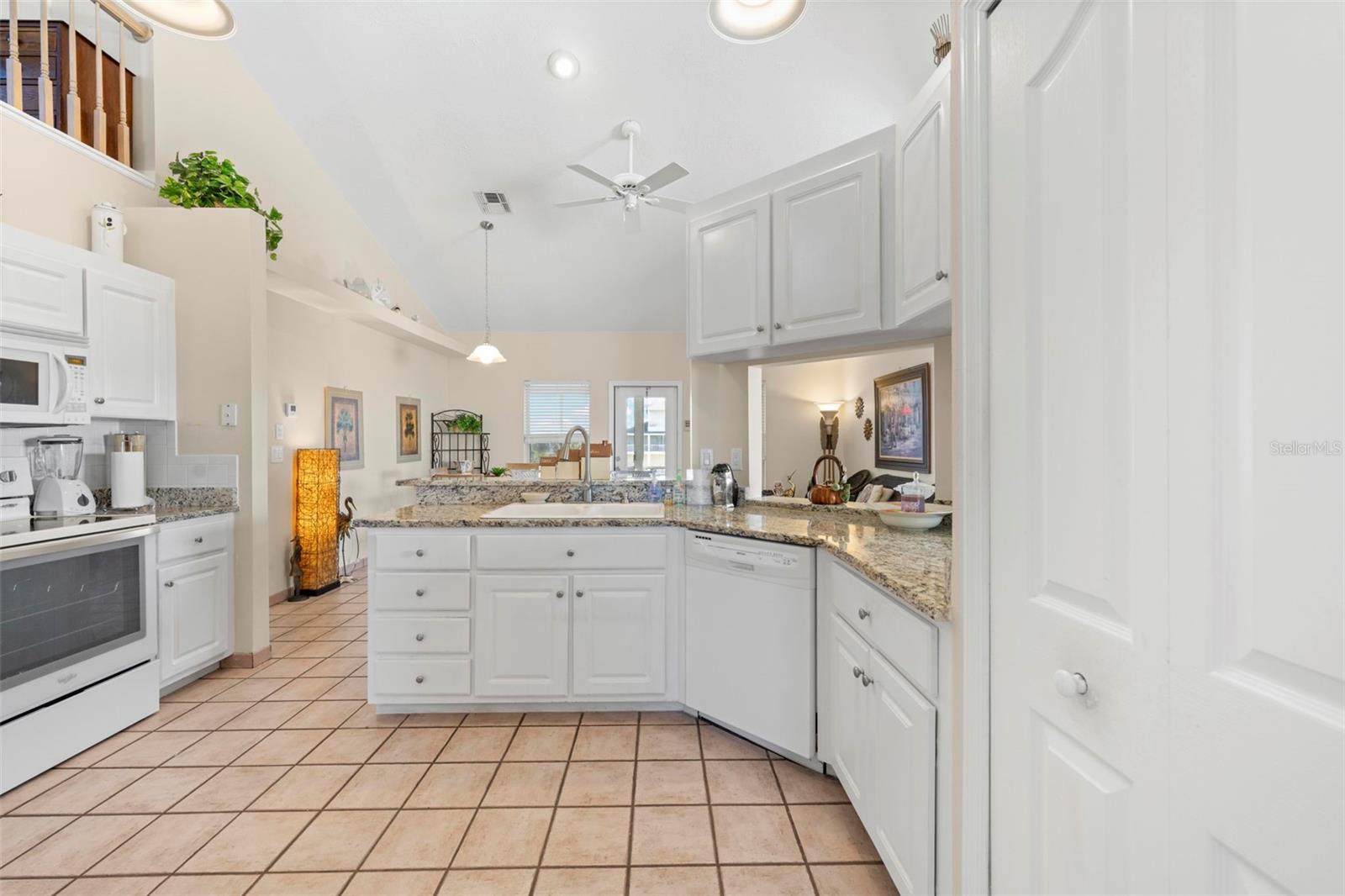 HERNANDO BEACH - Residential