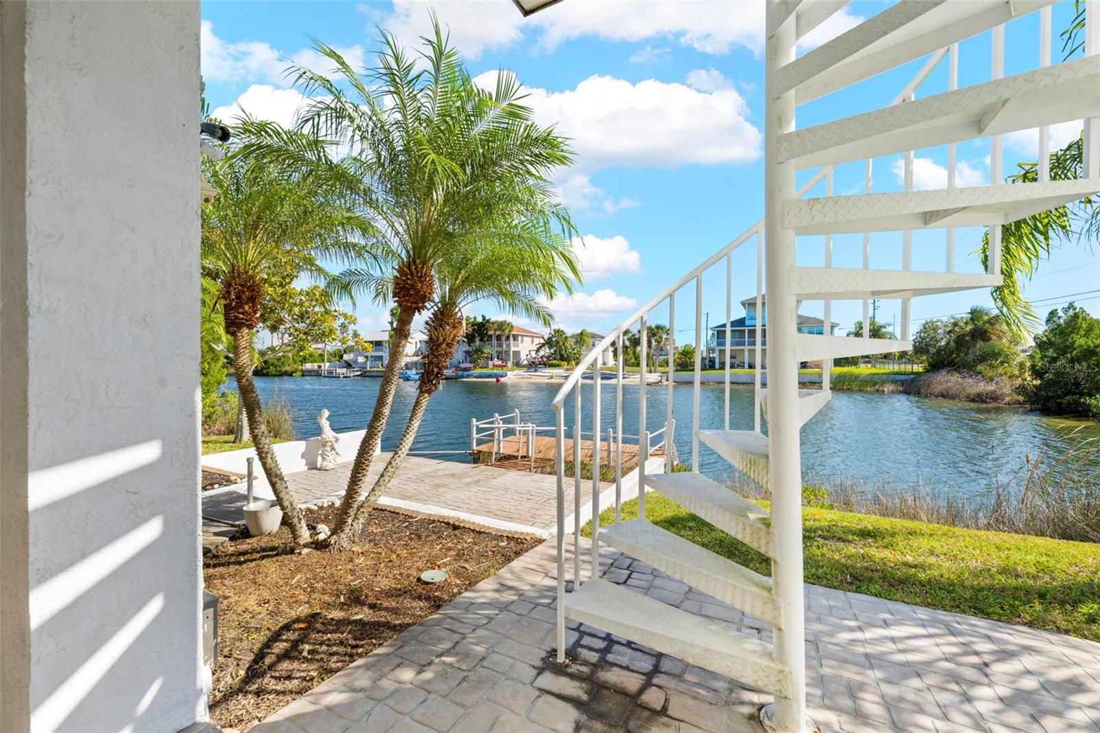 HERNANDO BEACH - Residential