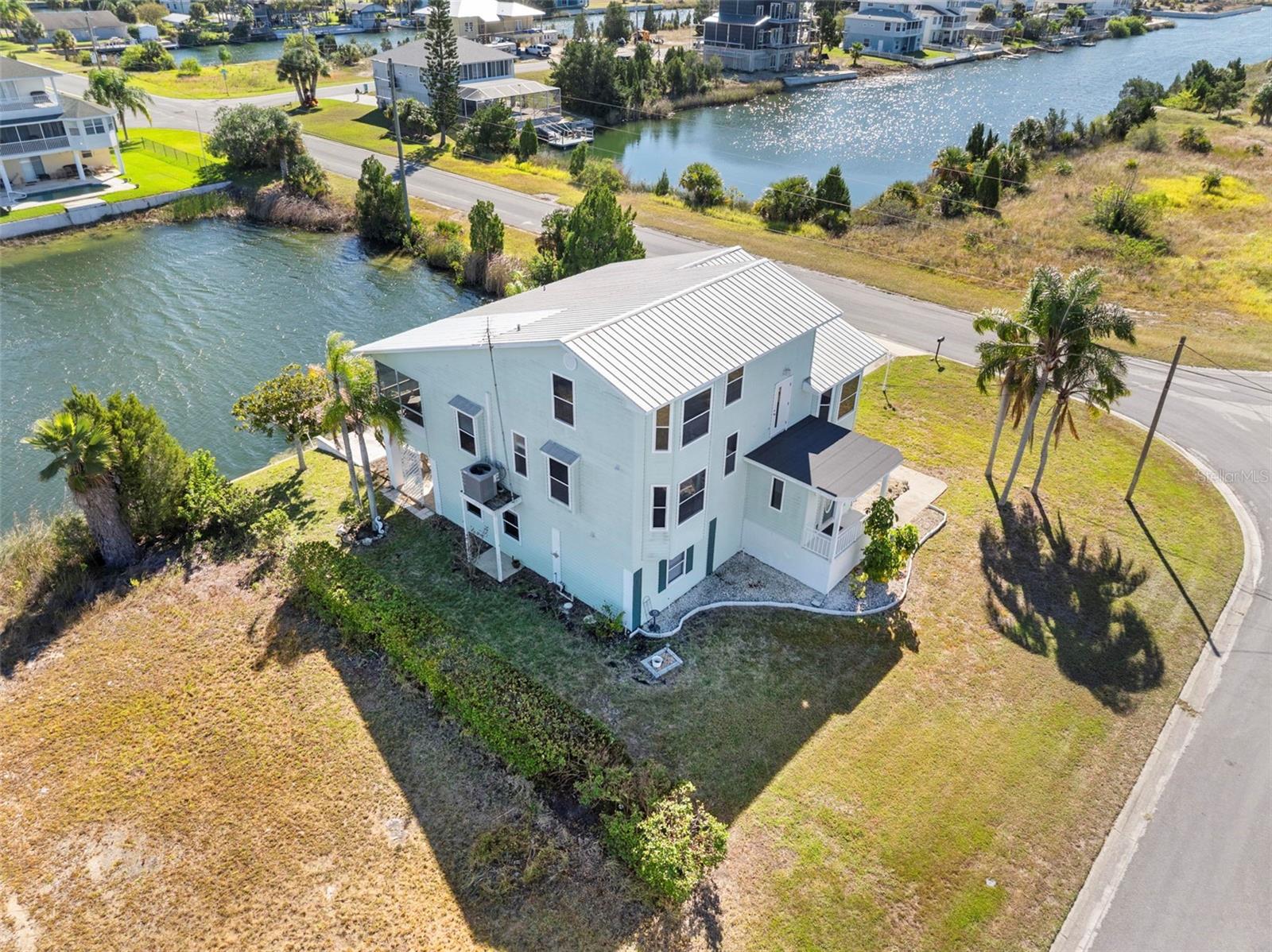 HERNANDO BEACH - Residential