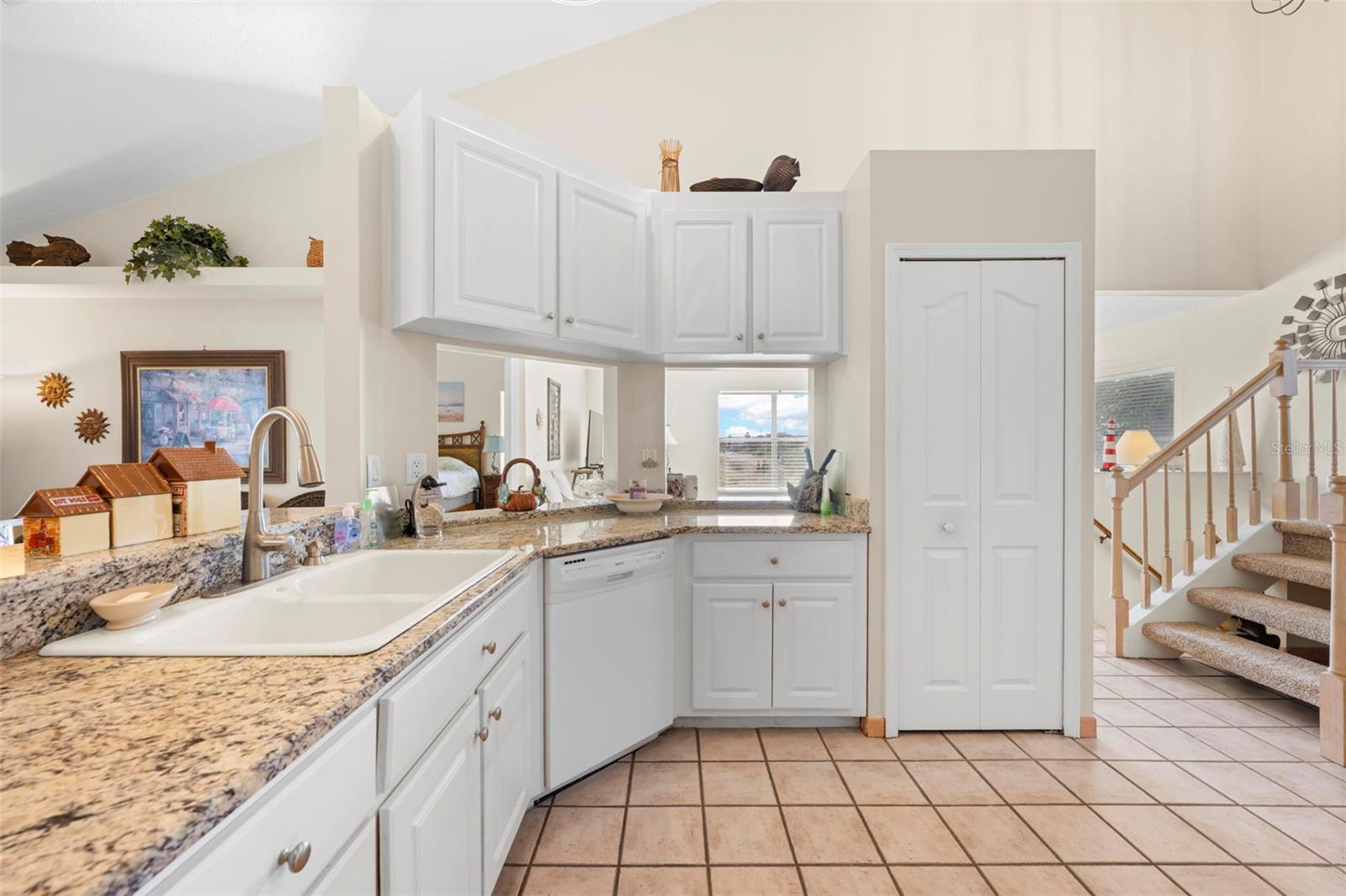 HERNANDO BEACH - Residential