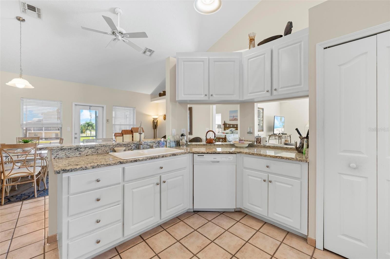 HERNANDO BEACH - Residential