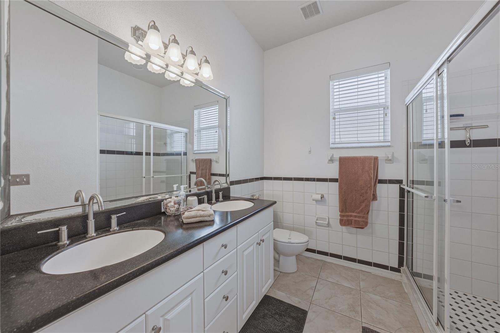 FAIRWAY OAKS PB 92 PGS 30 & 31 - Residential
