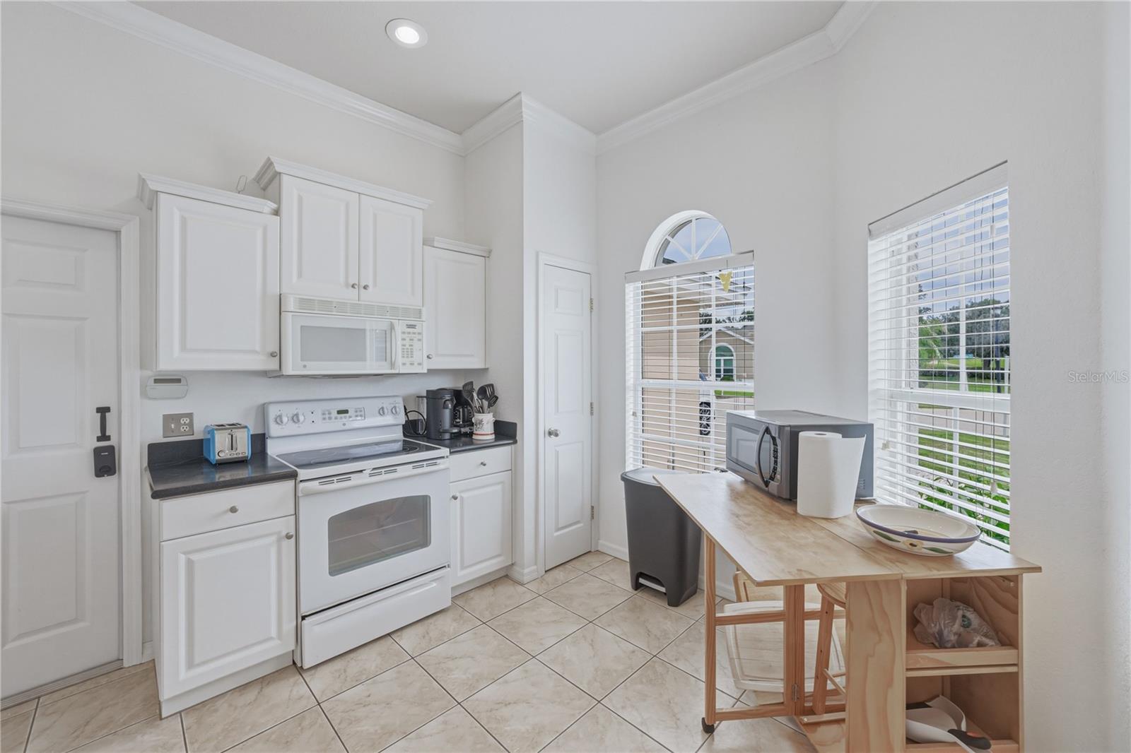 FAIRWAY OAKS PB 92 PGS 30 & 31 - Residential