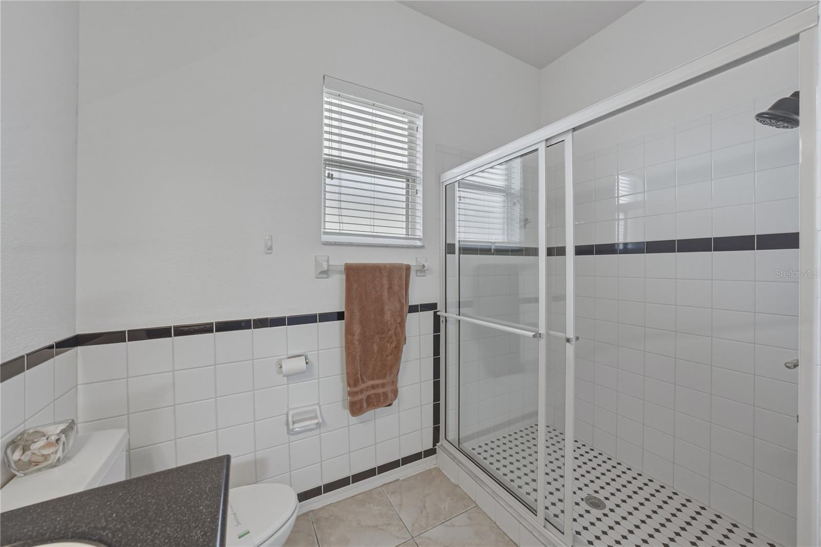 FAIRWAY OAKS PB 92 PGS 30 & 31 - Residential
