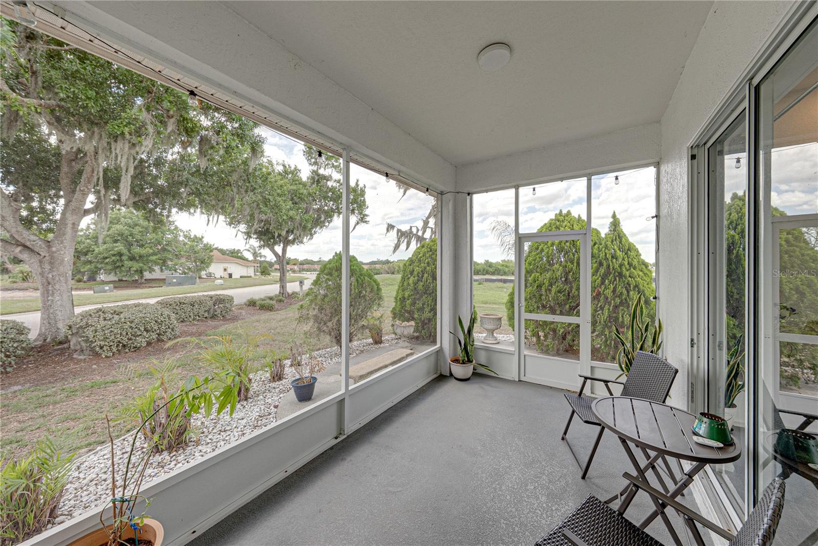FAIRWAY OAKS PB 92 PGS 30 & 31 - Residential