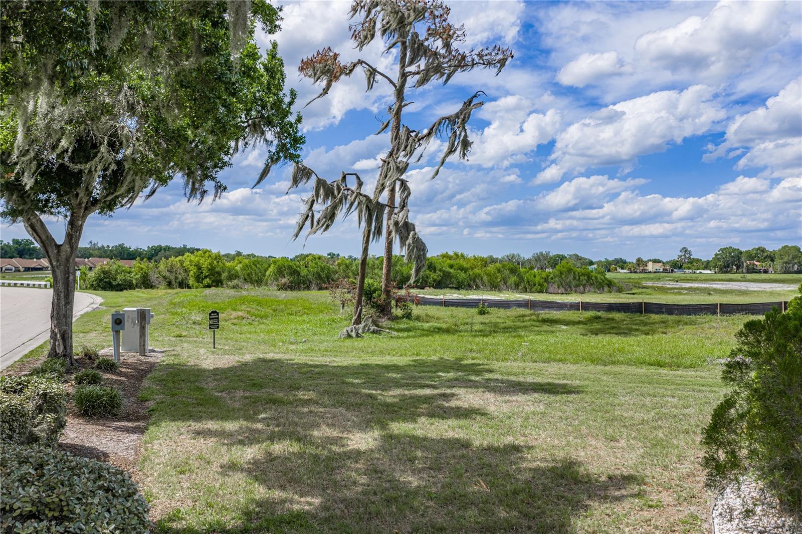 FAIRWAY OAKS PB 92 PGS 30 & 31 - Residential
