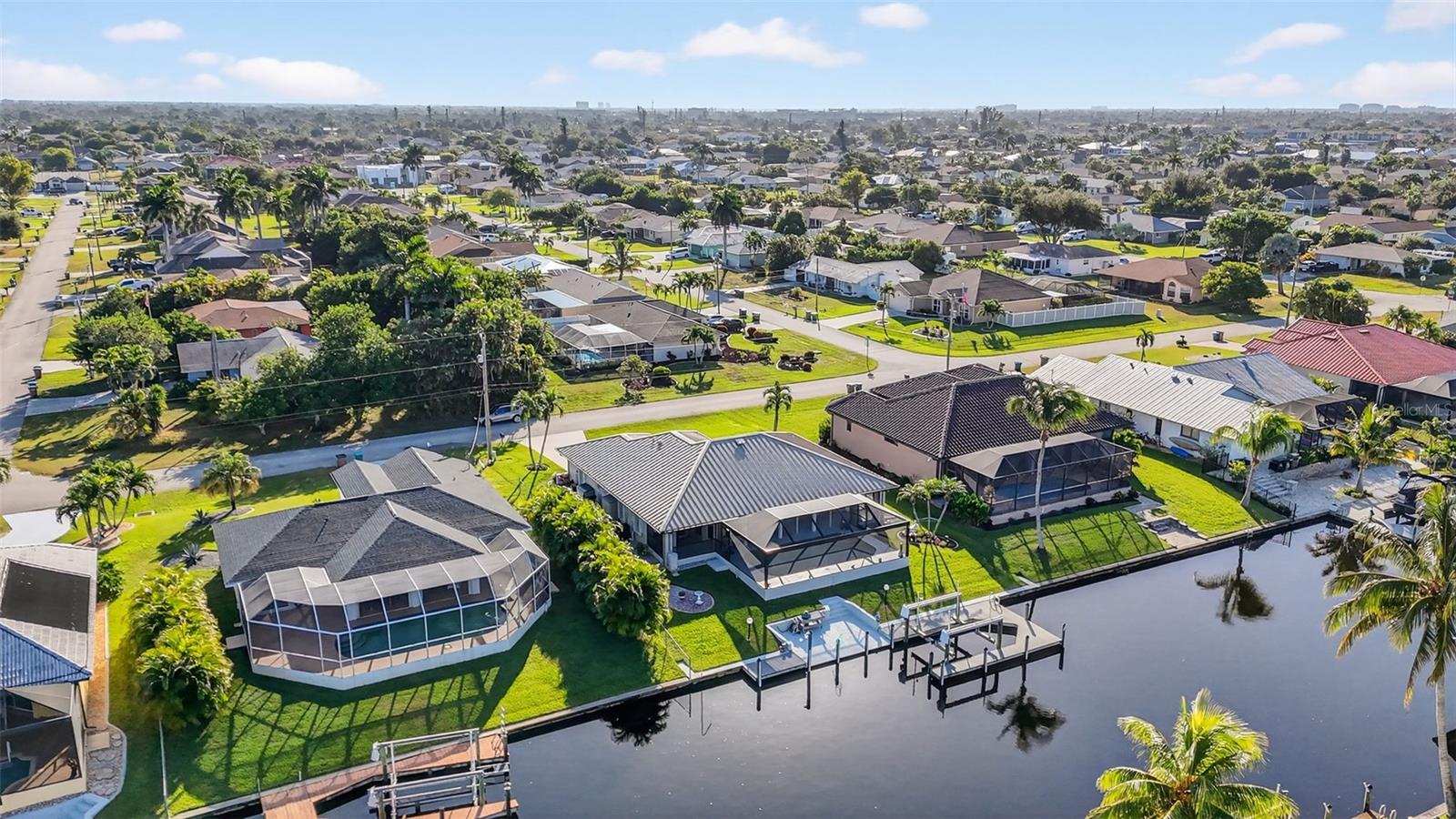 CAPE CORAL - Residential
