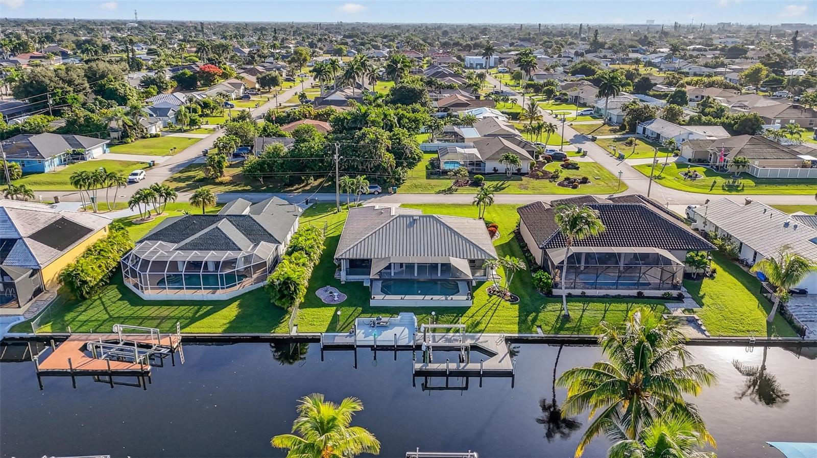 CAPE CORAL - Residential