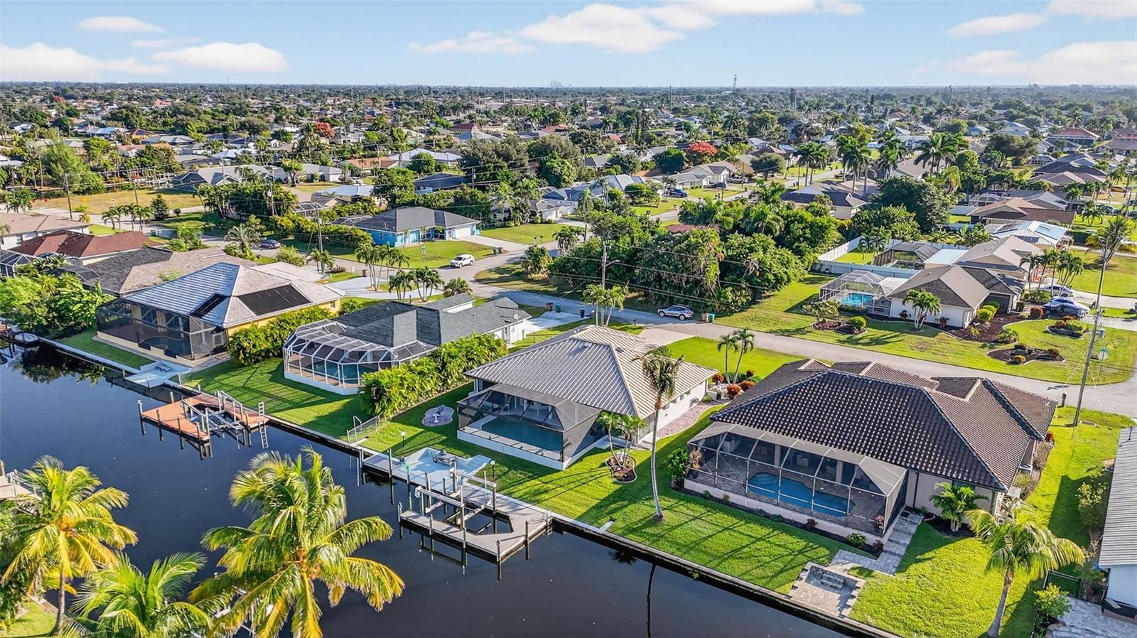 CAPE CORAL - Residential