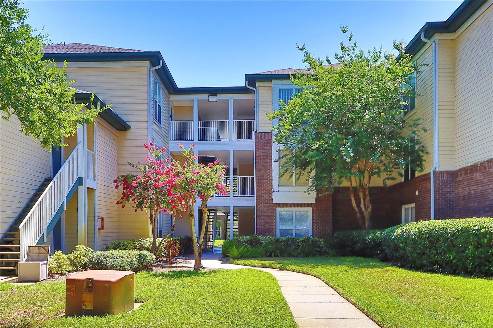 THE LANDINGS OF TAMPA A CONDOM - Residential