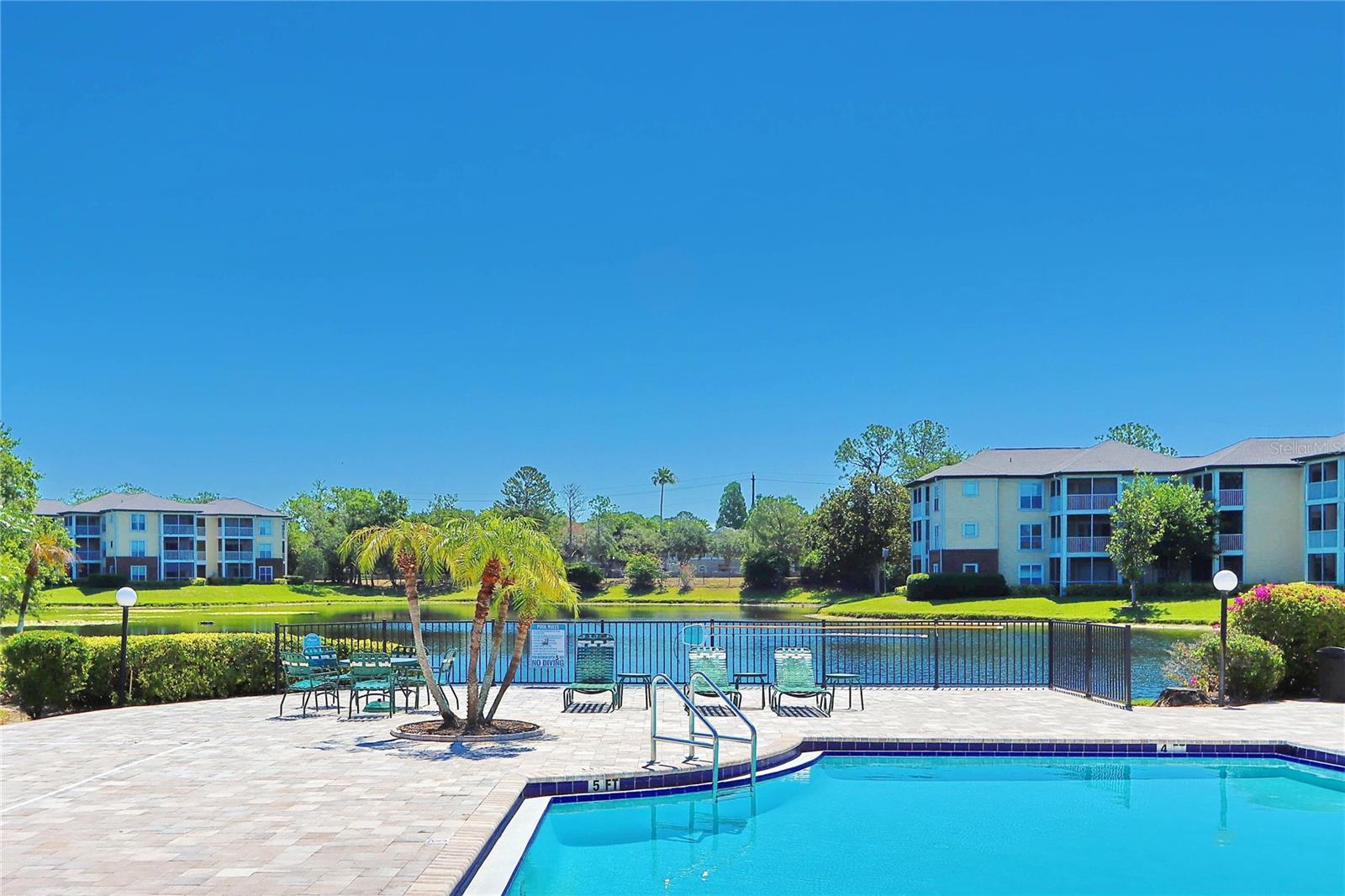 THE LANDINGS OF TAMPA A CONDOM - Residential