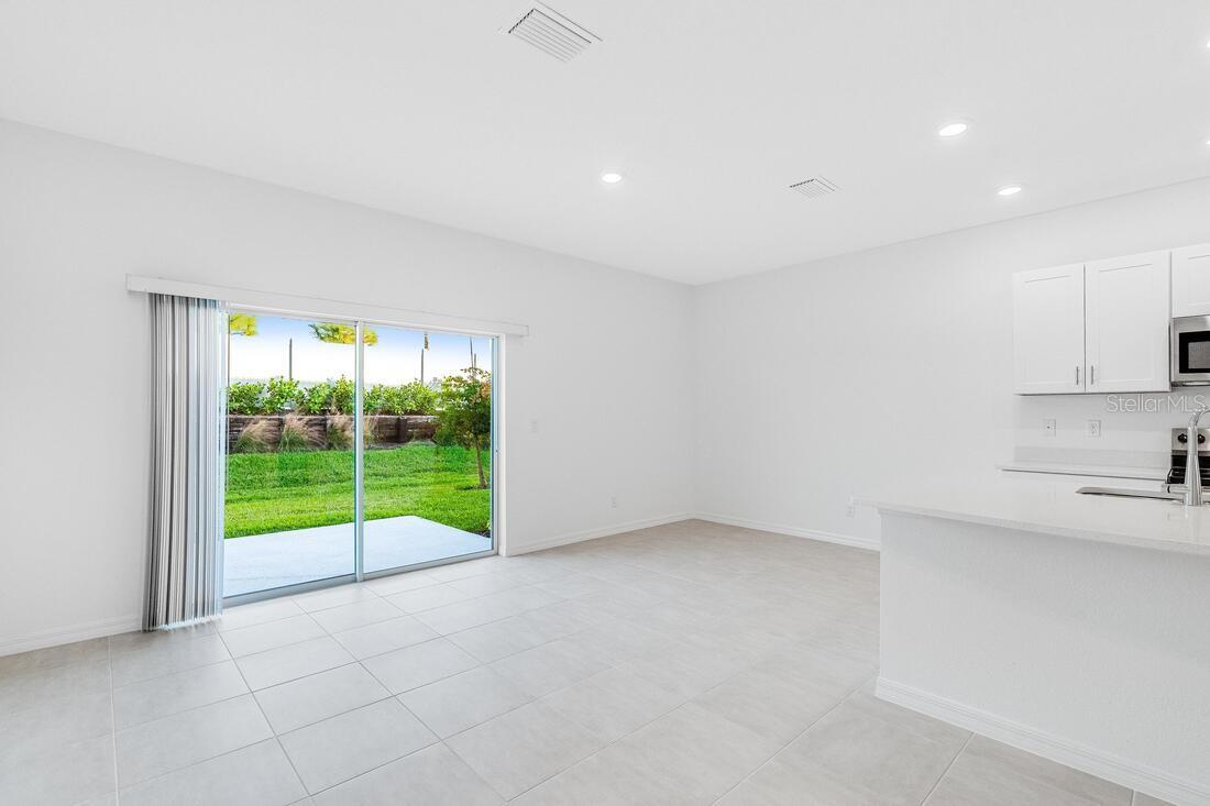 TOWNHOMES AT AZARIO - Residential