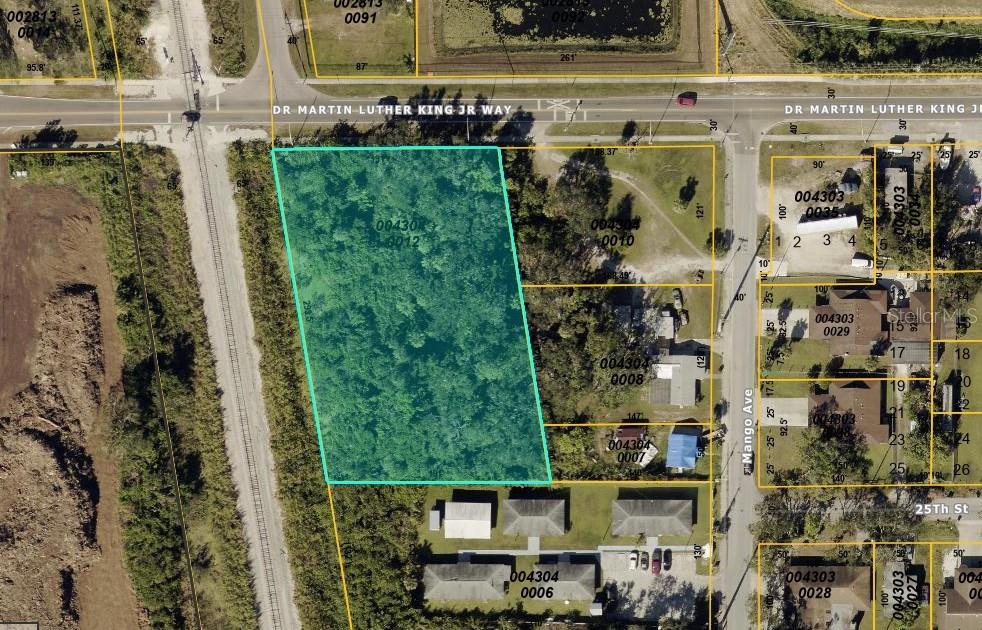 1.28 ACRES IN PRIME SARASOTA LOCATION ZONED RMF2 (RESIDENTIAL MULTI FAMILY) READY FOR DEVELOPMENT!!
Unlock the potential of this vacant residential lot in the heart of Sarasota! Zoned RMF2, this property allows for the development of up to 11 multi-family units with a....35 FOOT HEIGHT LIMIT, making it an ideal investment for builders and developers looking to capitalize on Sarasota’s thriving real estate market.
Key Features: Prime Location – Just minutes from downtown Sarasota and World-Famous Beaches, offering easy access to shopping, dining, entertainment, and cultural attractions.
Multi-Family Potential – RMF2 zoning permits high-density residential development, perfect for rental properties or condominiums.
Convenient Access – Close to major roads, including US-41, ensuring seamless connectivity to surrounding areas. Growing Community – Sarasota is a sought-after destination with strong demand for housing, making this an excellent investment opportunity.