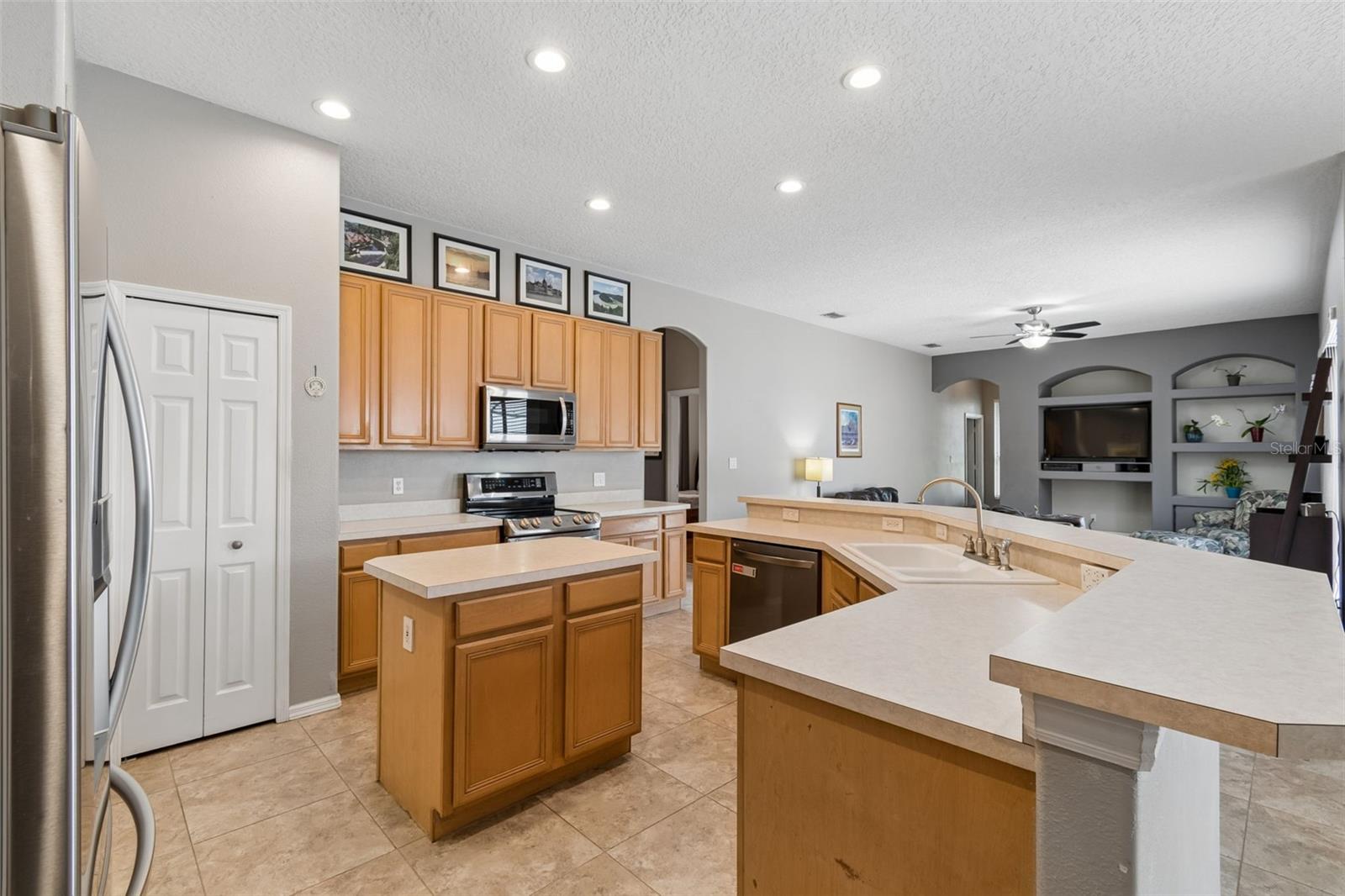 SAND LAKE POINT - Residential