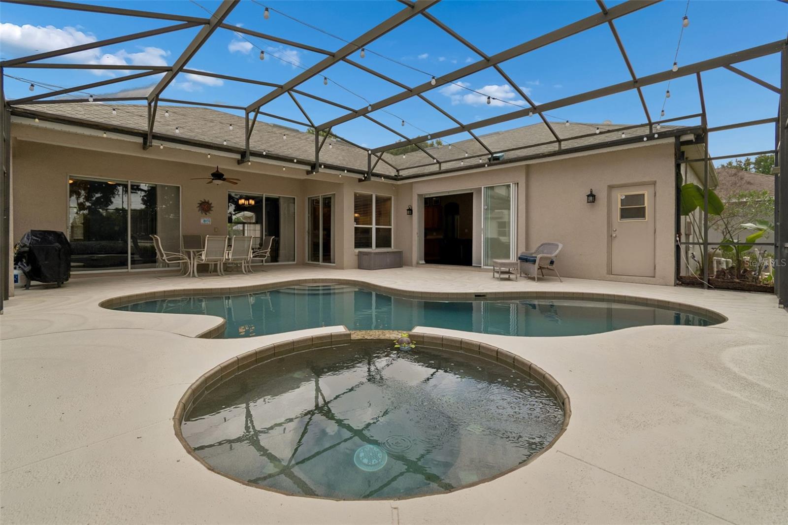 SAND LAKE POINT - Residential