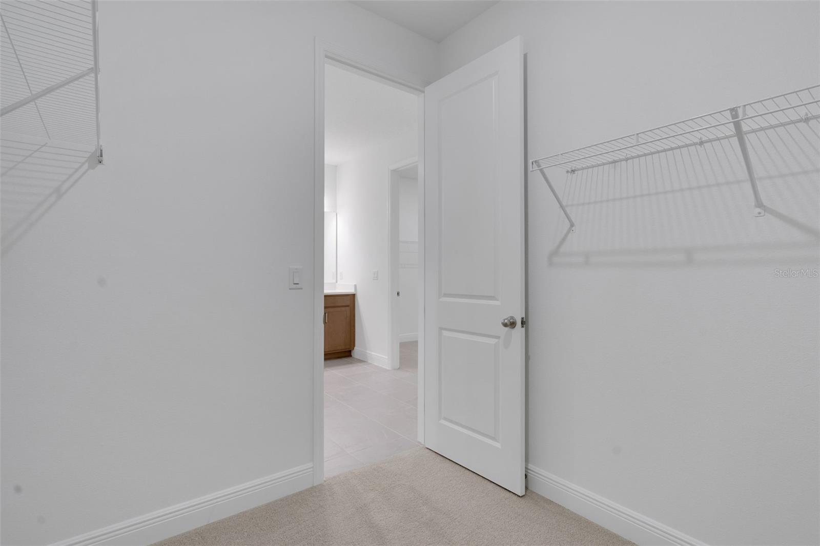 RESERVES AT HAMMOCK OAKS - Residential