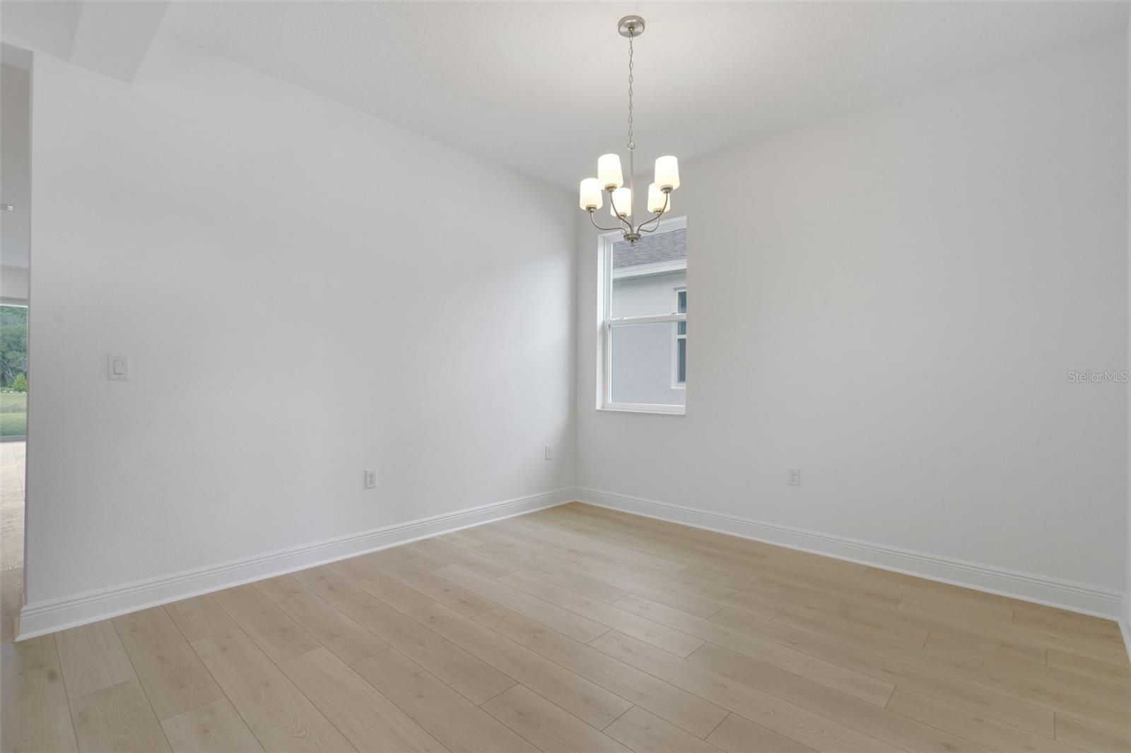 RESERVES AT HAMMOCK OAKS - Residential