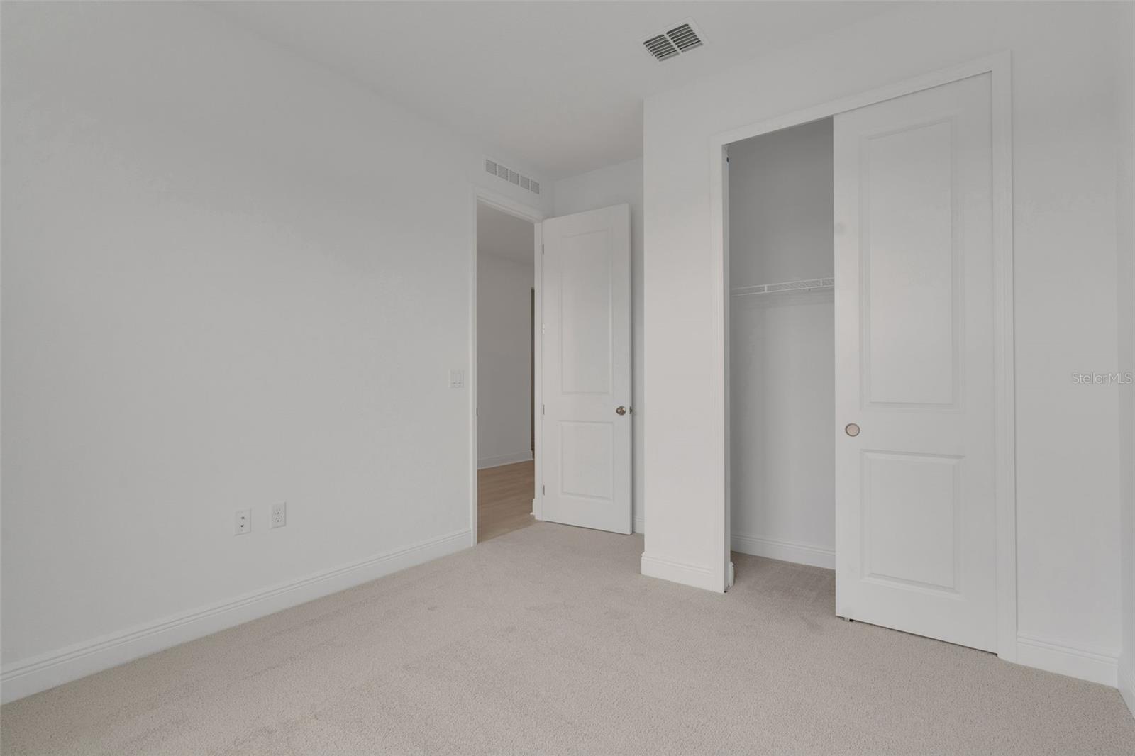 RESERVES AT HAMMOCK OAKS - Residential