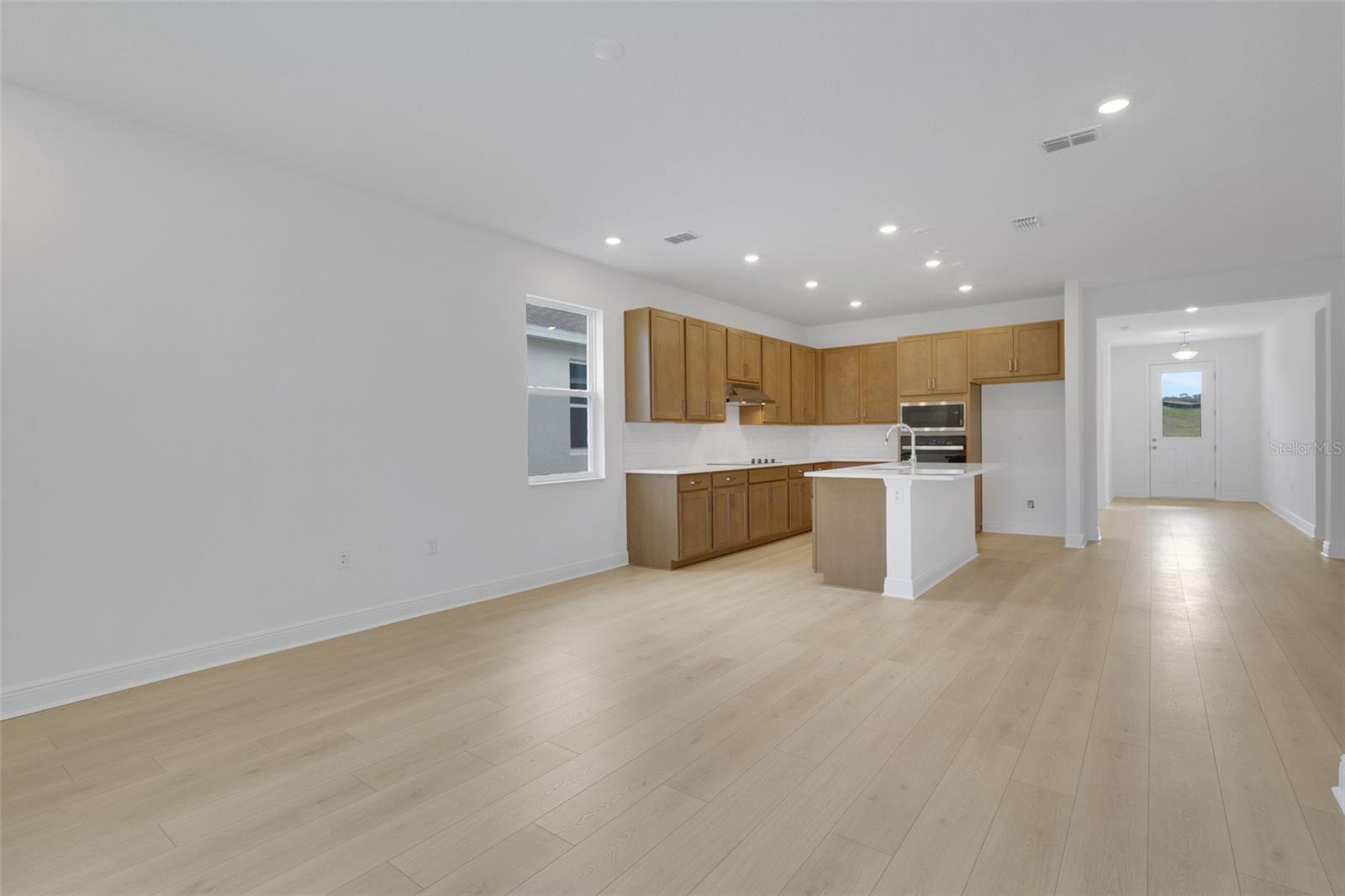 RESERVES AT HAMMOCK OAKS - Residential