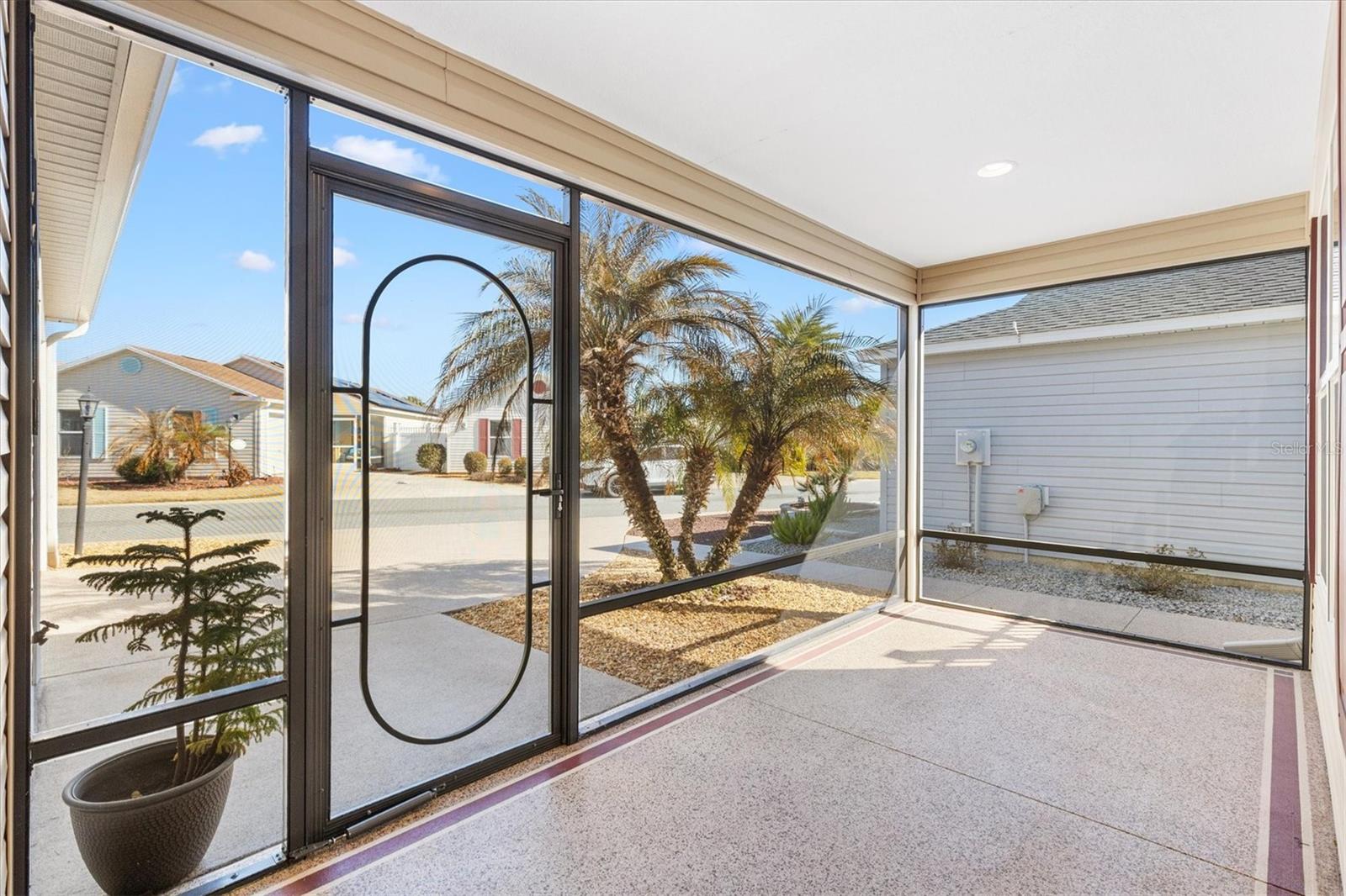 2610 LINDEWOOD STREET