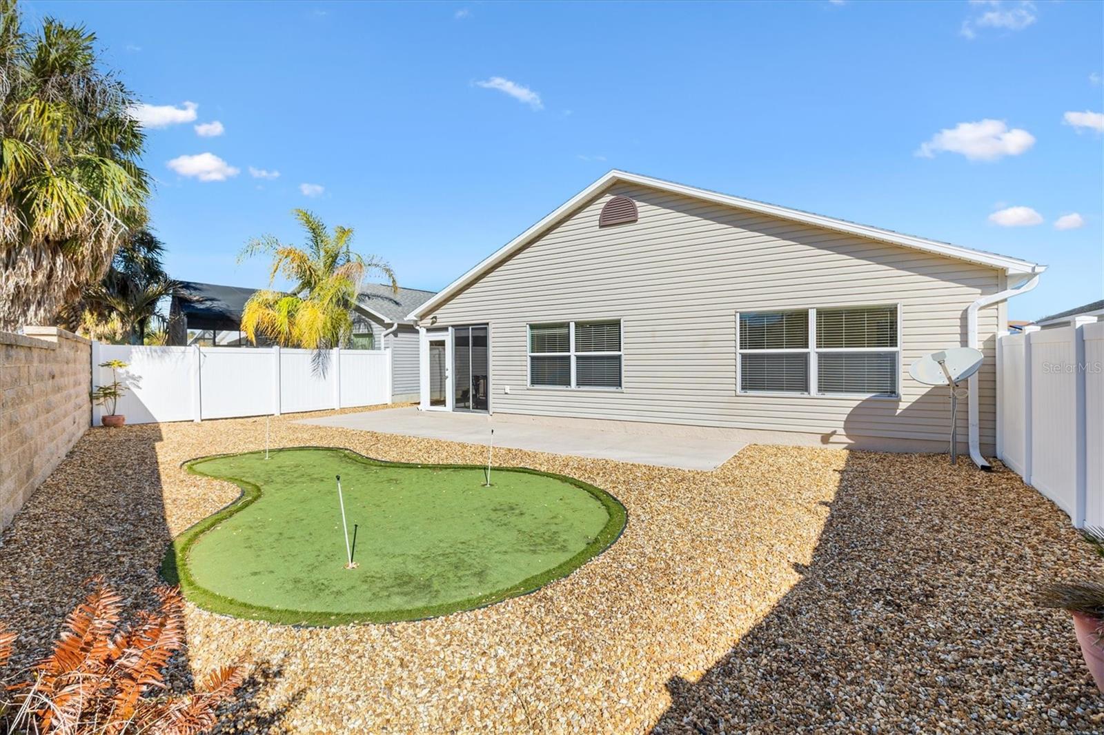 2610 LINDEWOOD STREET