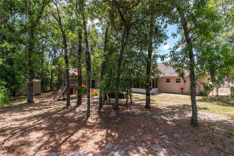 A home in DUNNELLON