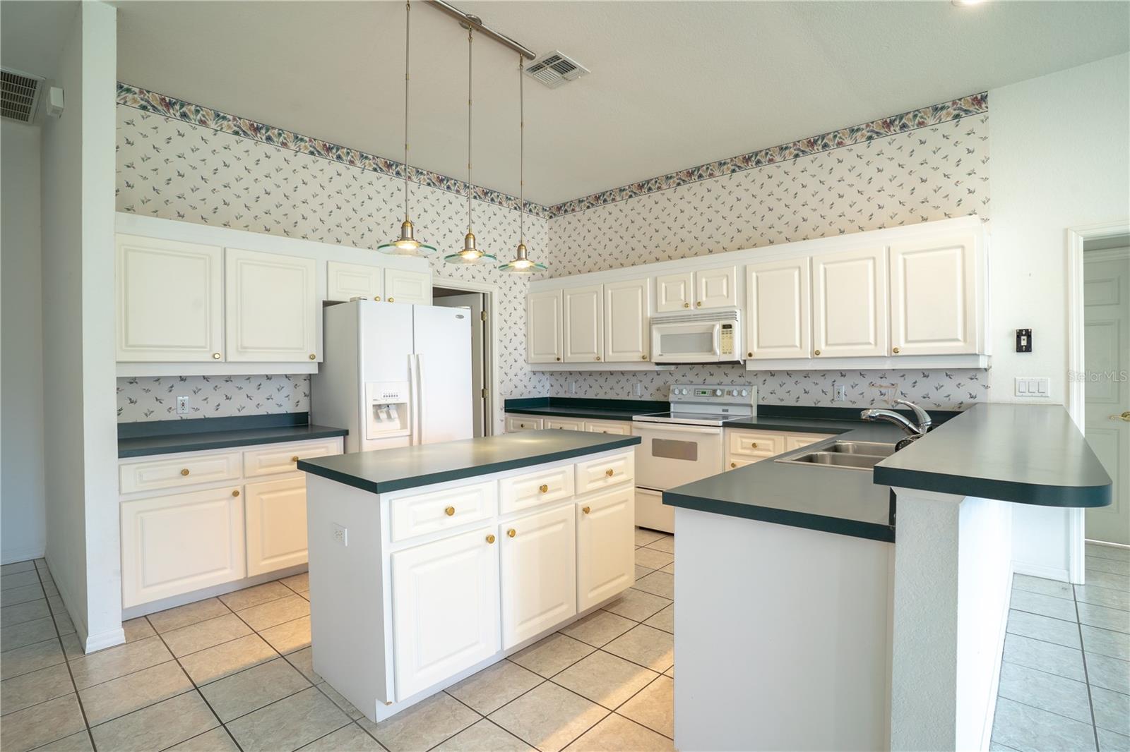 HUNTERS RUN PH 02 - Residential Lease