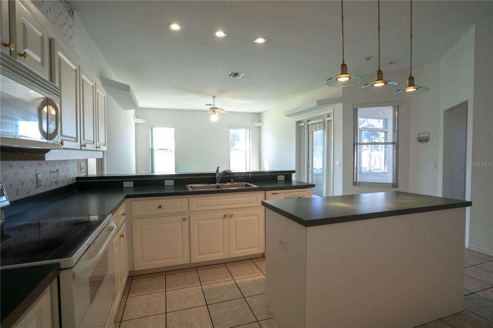 HUNTERS RUN PH 02 - Residential Lease