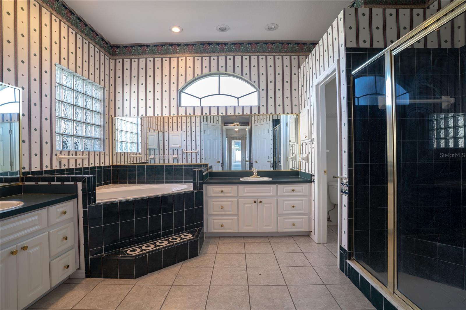 HUNTERS RUN PH 02 - Residential Lease