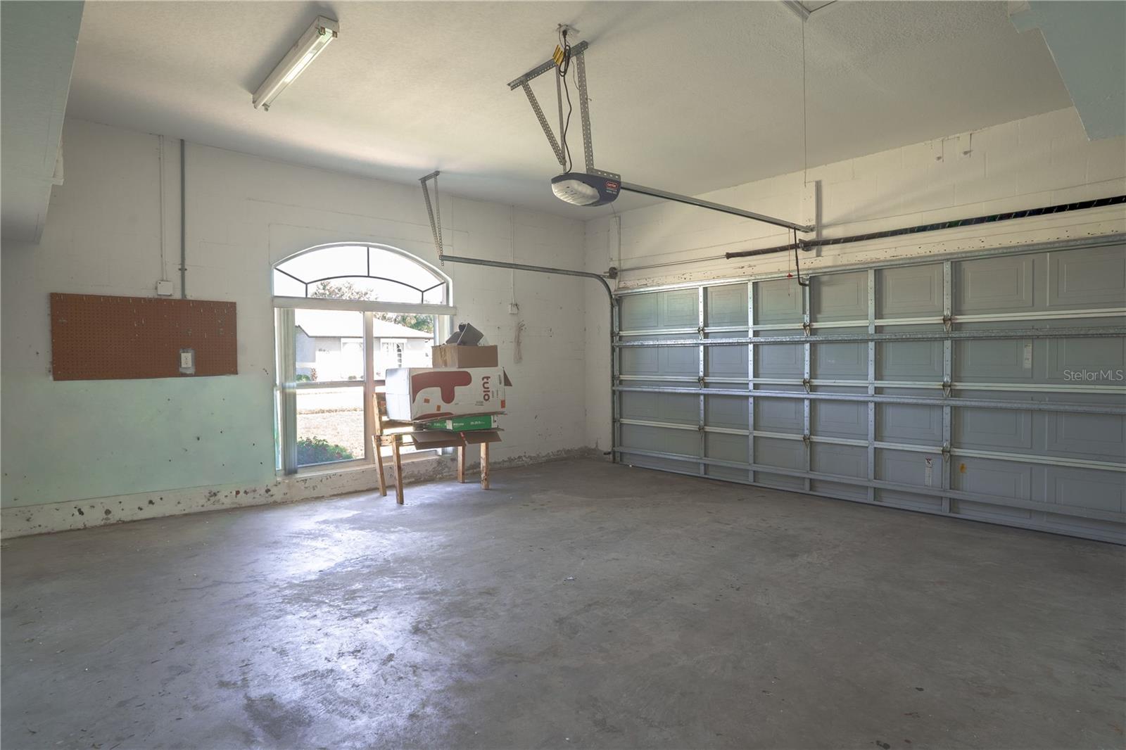 HUNTERS RUN PH 02 - Residential Lease