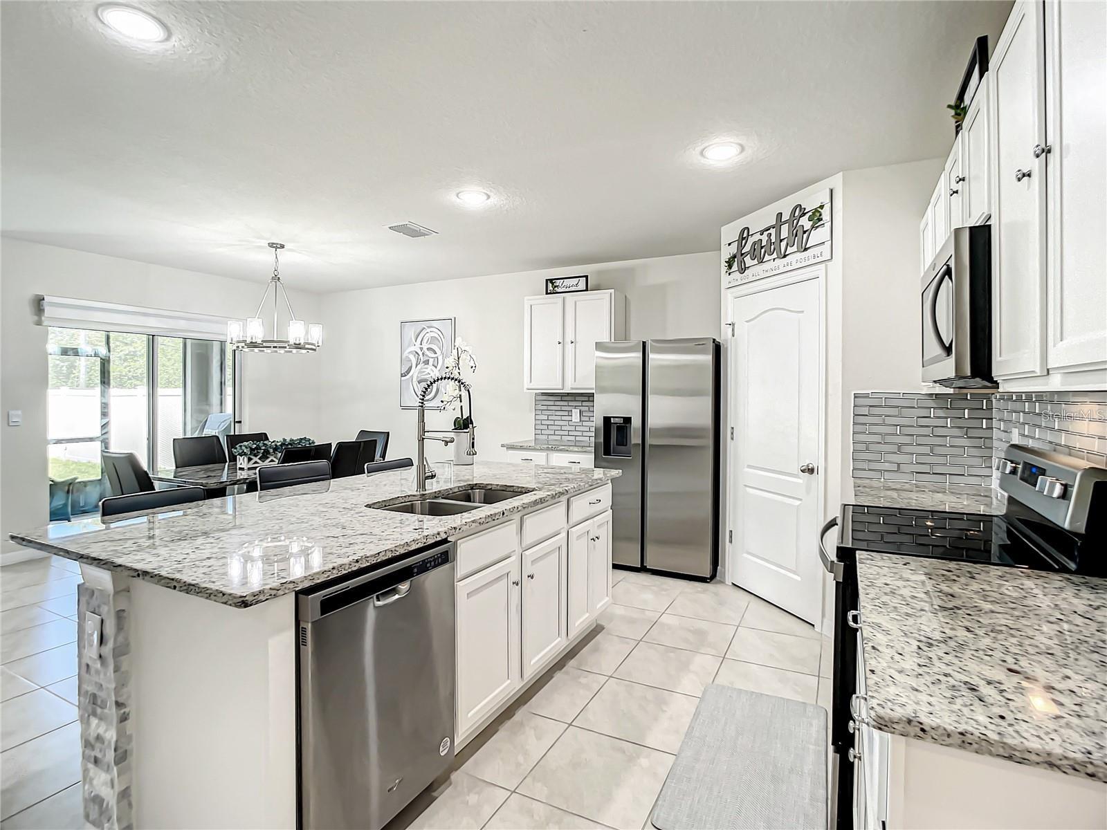 2774 SUNKISSED DRIVE