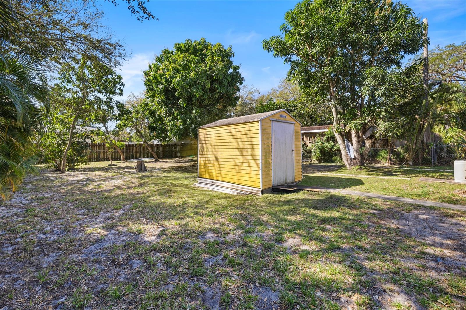 HOLLYWOOD ACRES 25-1 B - Residential