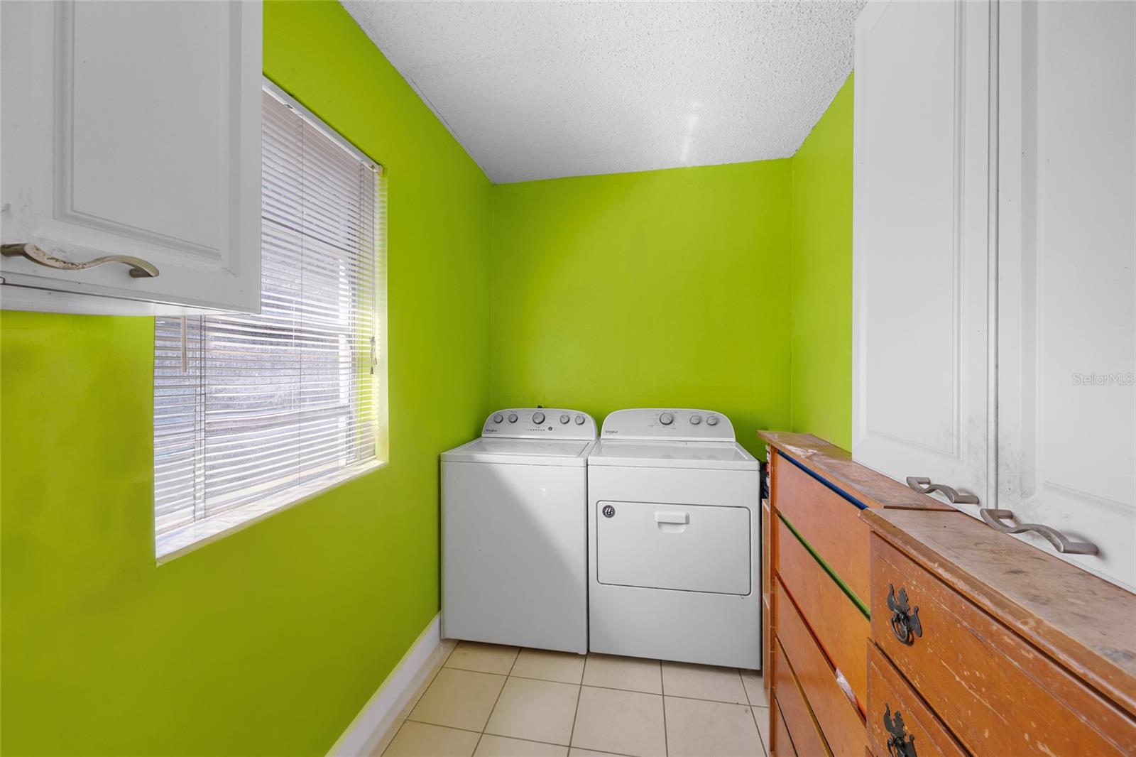 HOLLYWOOD ACRES 25-1 B - Residential