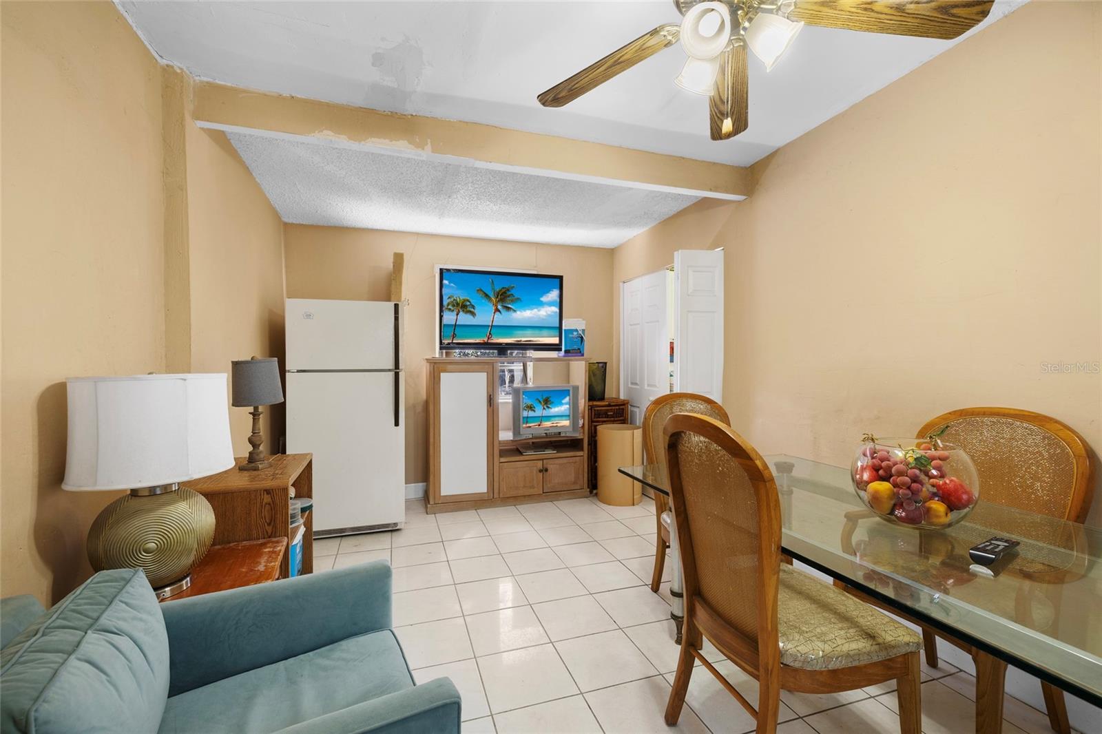 HOLLYWOOD ACRES 25-1 B - Residential