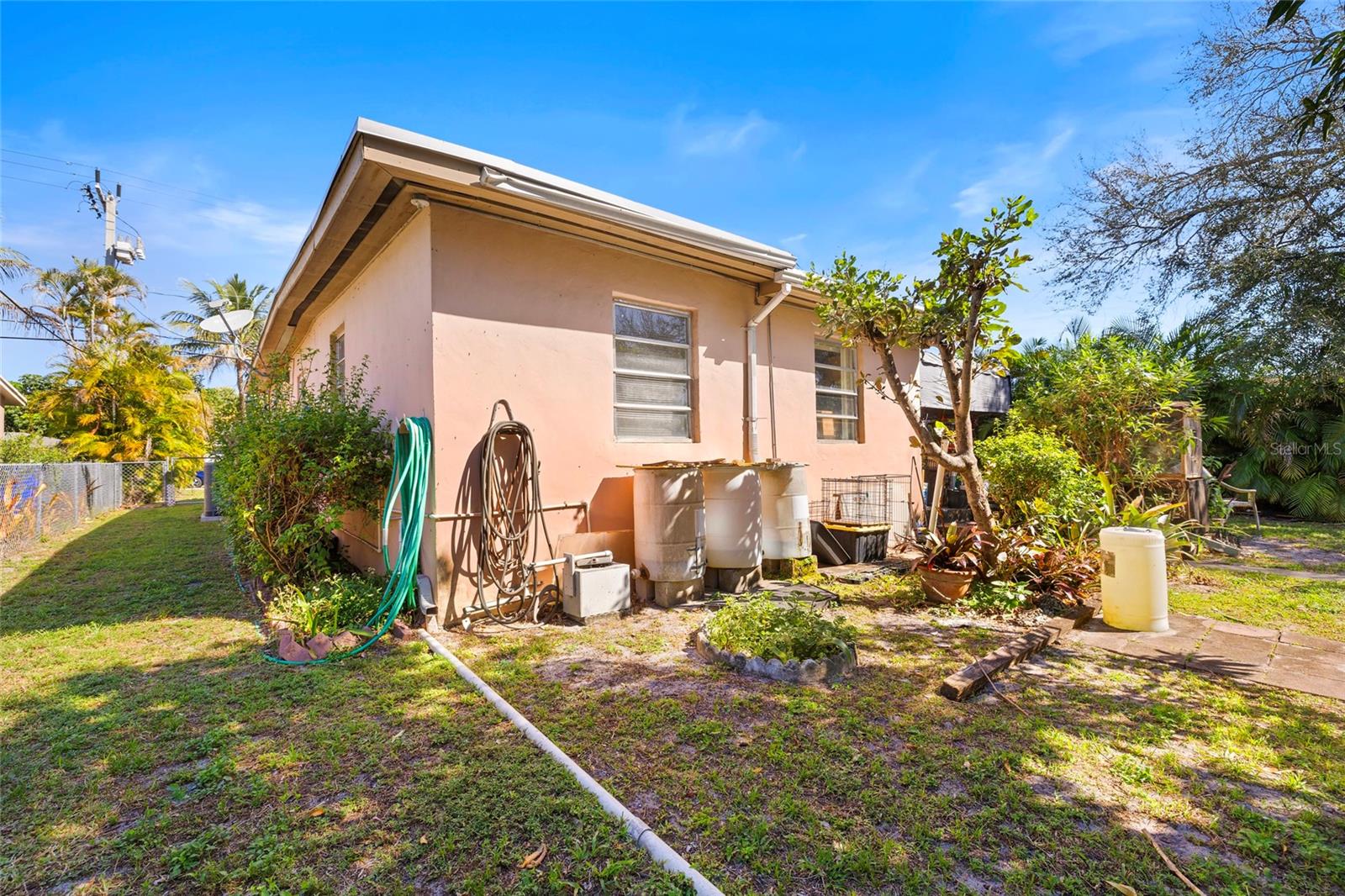 HOLLYWOOD ACRES 25-1 B - Residential