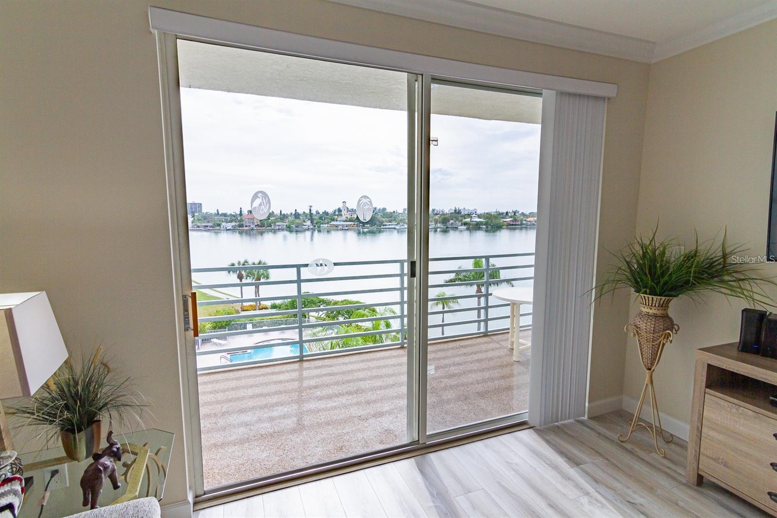 HARBOURSIDE - Residential Lease