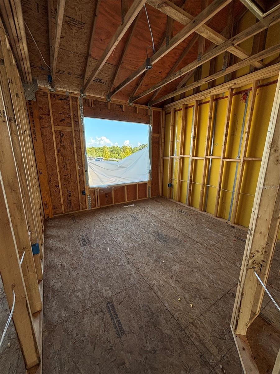 EMERALD LANDING AT WATERSIDE - Residential