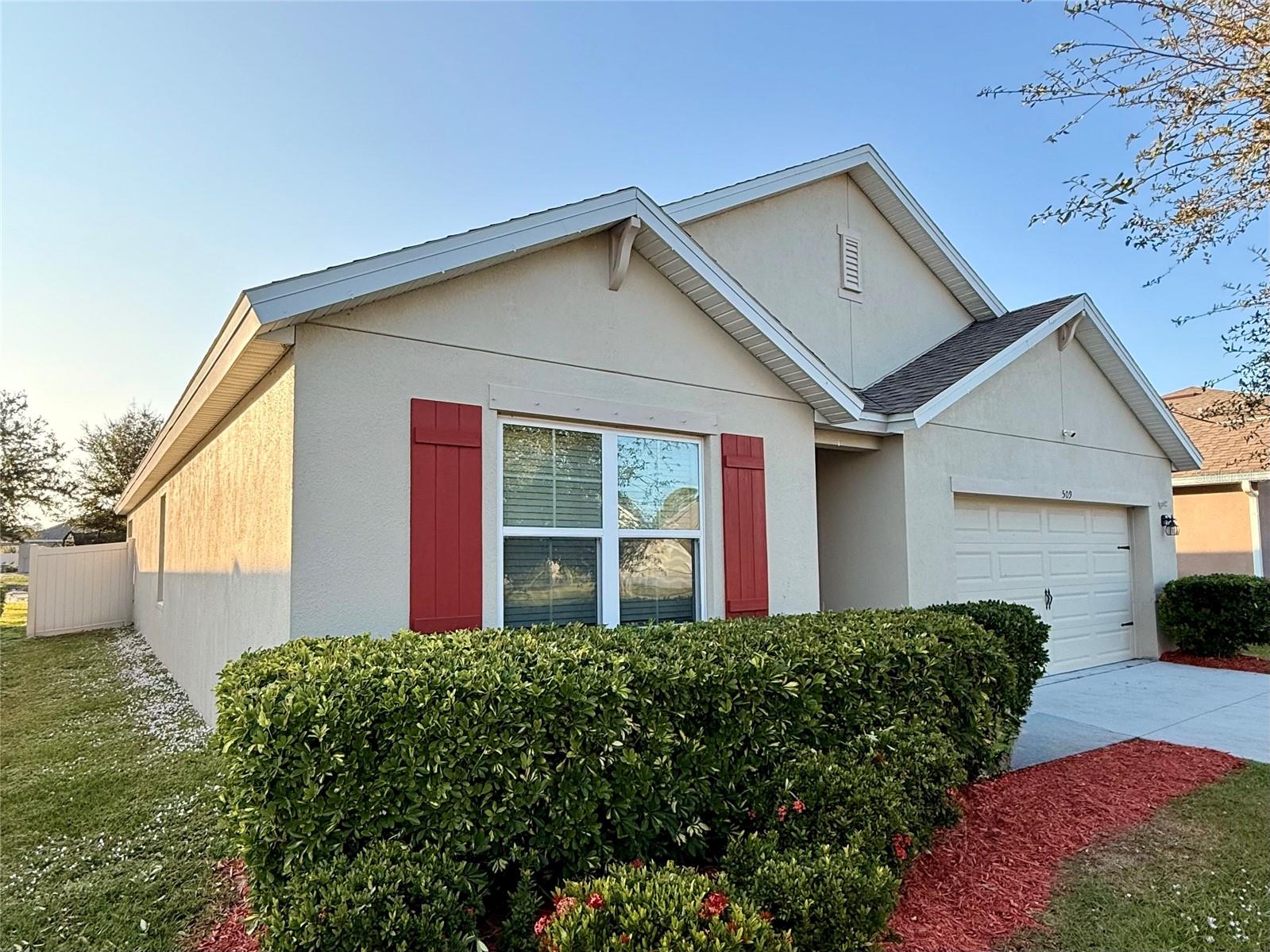 509 FOREST TRACE CIRCLE