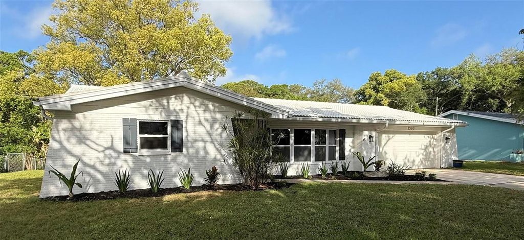 Photo of 1380 Williams Court, Clearwater, FL 33764 (MLS # O6389387)