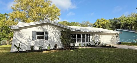Photo of 1380 Williams Court, Clearwater, FL 33764 (MLS # O6389387)