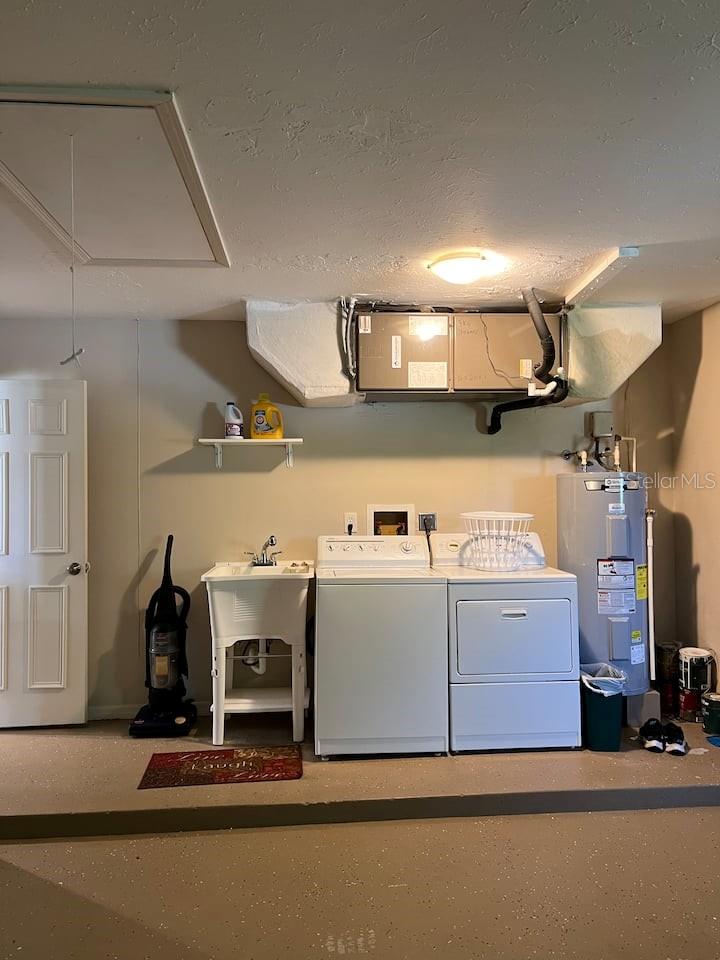 ROTONDA PEBBLE BEACH - Residential Lease